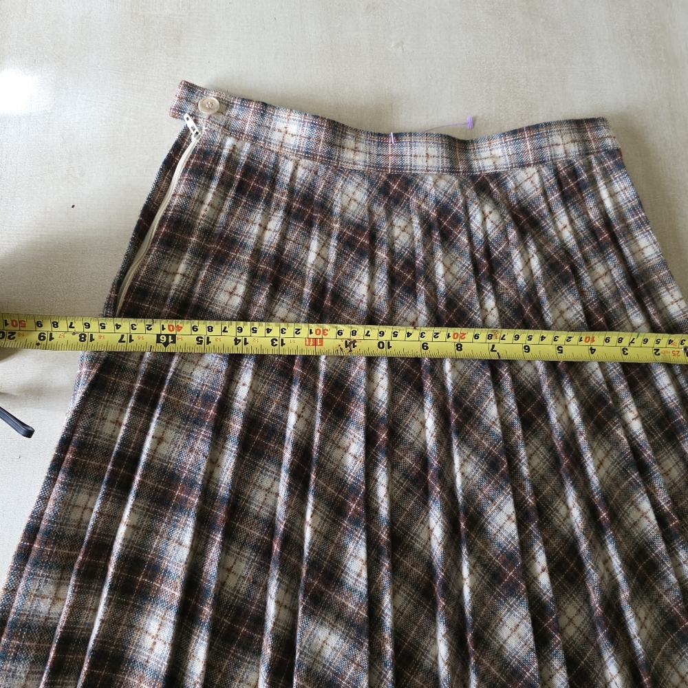 Vintage Plaid Midi Skirt in Brown and Tan - Picture 6 of 9